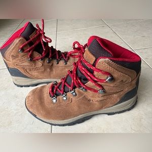 Columbia Newton Ridge Plus Hiking Boot - Women's